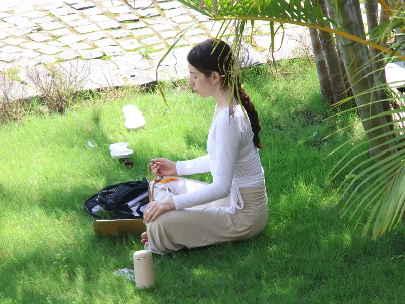 Meditation class at Rishikesh Yogpeeth Yoga School