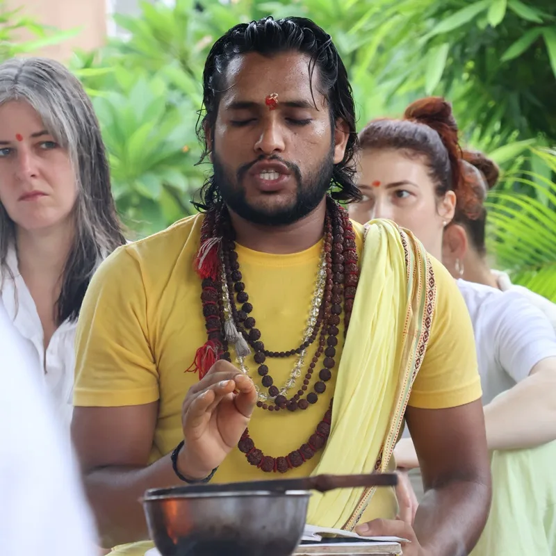 Spiritual yoga retreat in the Himalayas by Rishikesh Yogpeeth