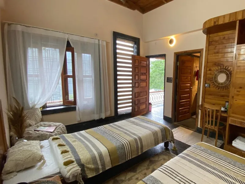 Yoga retreat accommodation for students at Rishikesh Yogpeeth