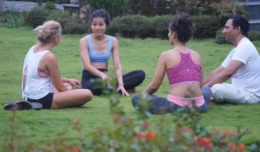 https://www.allyogatraining.com/yoga-teacher-training-bali.html