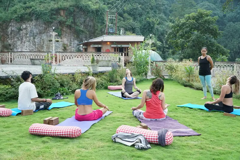 500 Hour Yoga Teacher Training in Rishikesh, India