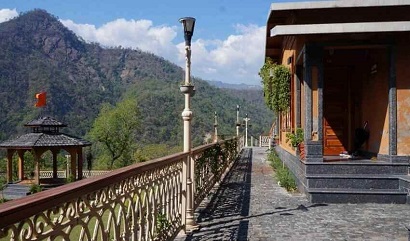 Abhayaranya Yoga Ashram in Rishikesh, India