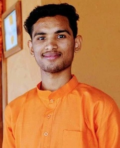 GOURAV BAHUGUNA For Gourav, Yoga is about the balance between strength and flexibility, exertion and releasing.